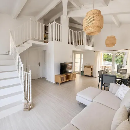 Escalet House, Pool, 8 People, Parking, Air Conditioning Ramatuelle