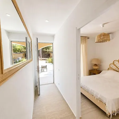 Escalet House, Pool, 8 People, Parking, Air Conditioning Ferienhaus *